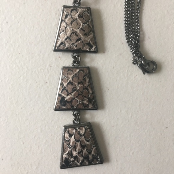 Jewelry - Reptile Print Necklace 42”